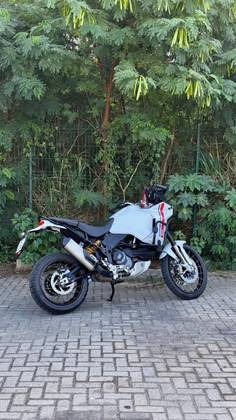 DUCATI DESERT X DUCATI DESERT X